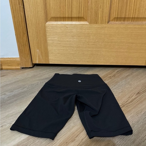 Lululemon Align Short *8" Black size 2 - Picture 7 of 10